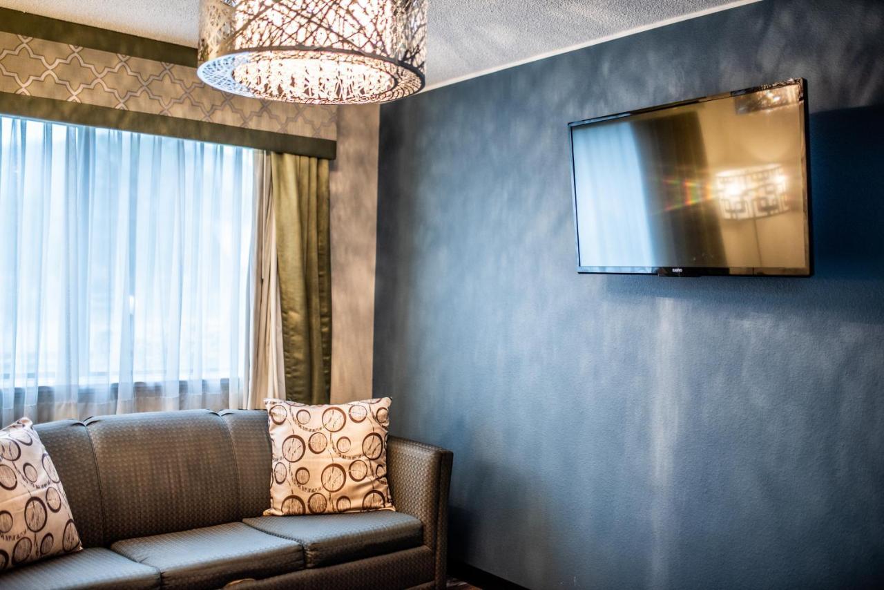Gateway Inn And Suites Салида Екстериор снимка
