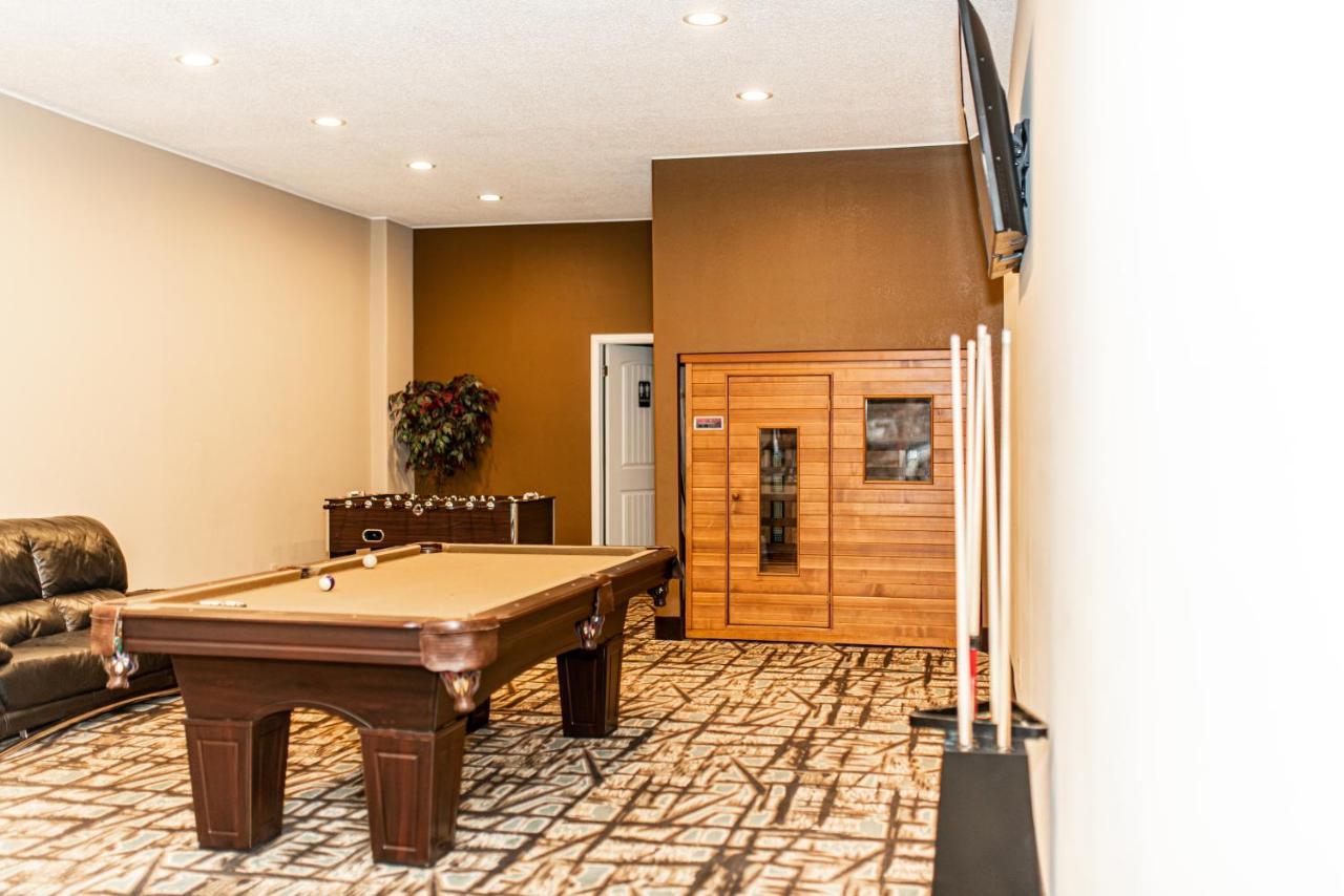 Gateway Inn And Suites Салида Екстериор снимка
