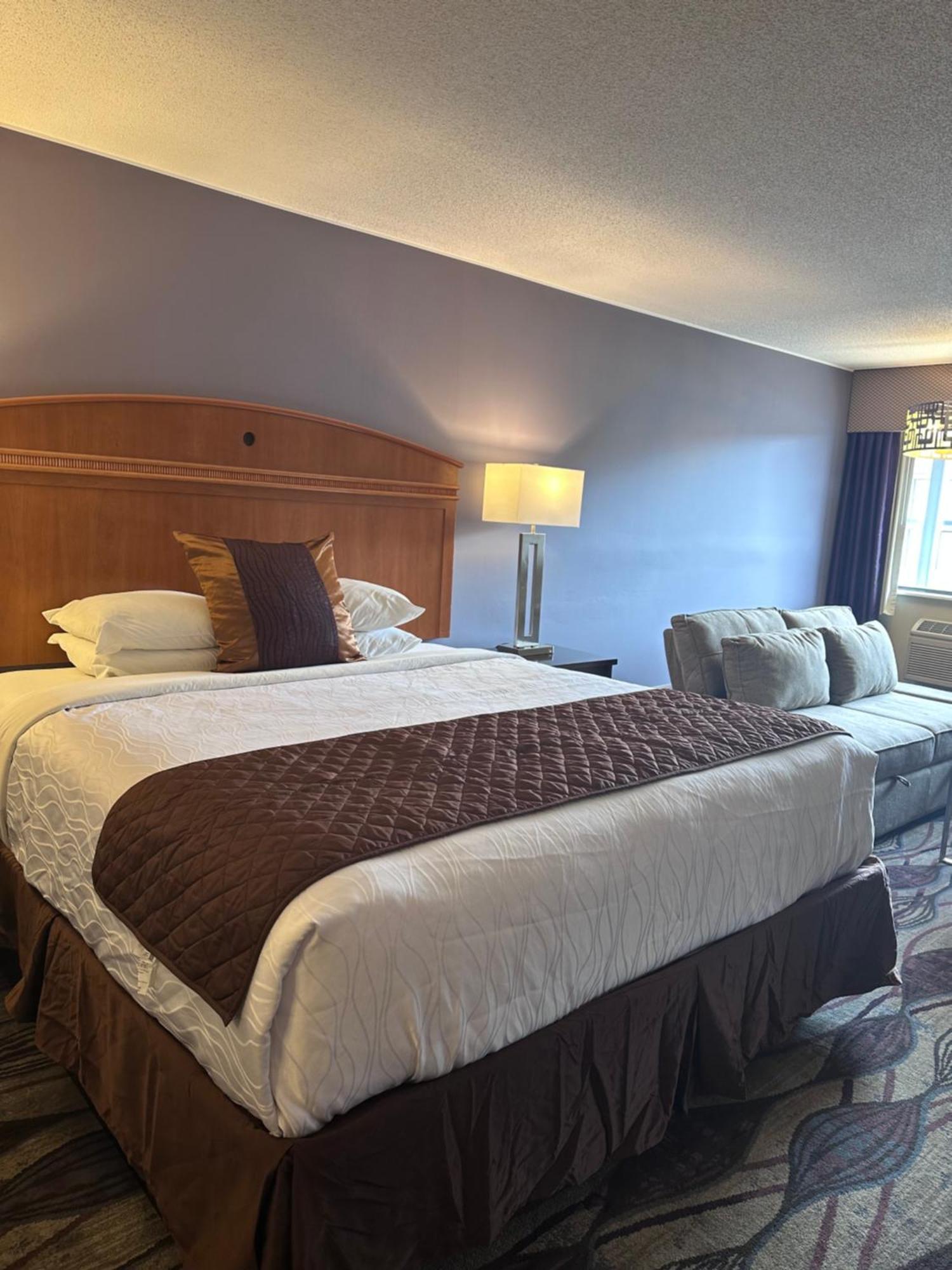 Gateway Inn And Suites Салида Екстериор снимка