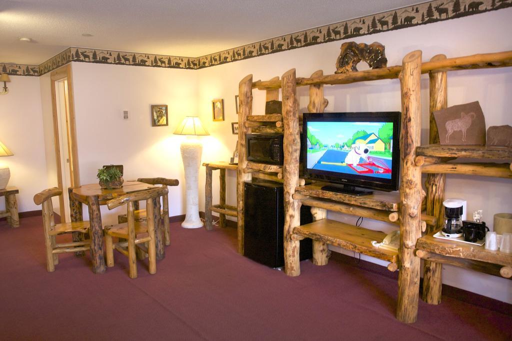 Gateway Inn And Suites Салида Екстериор снимка